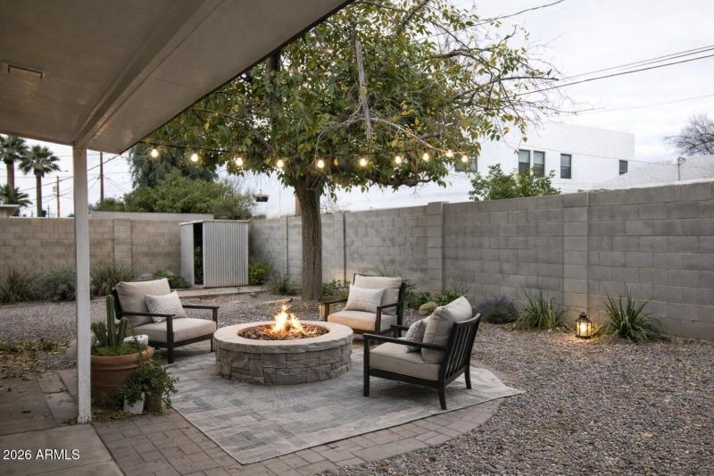 8A011F5B-8E08-4B87-A627-65A864A7E9F4