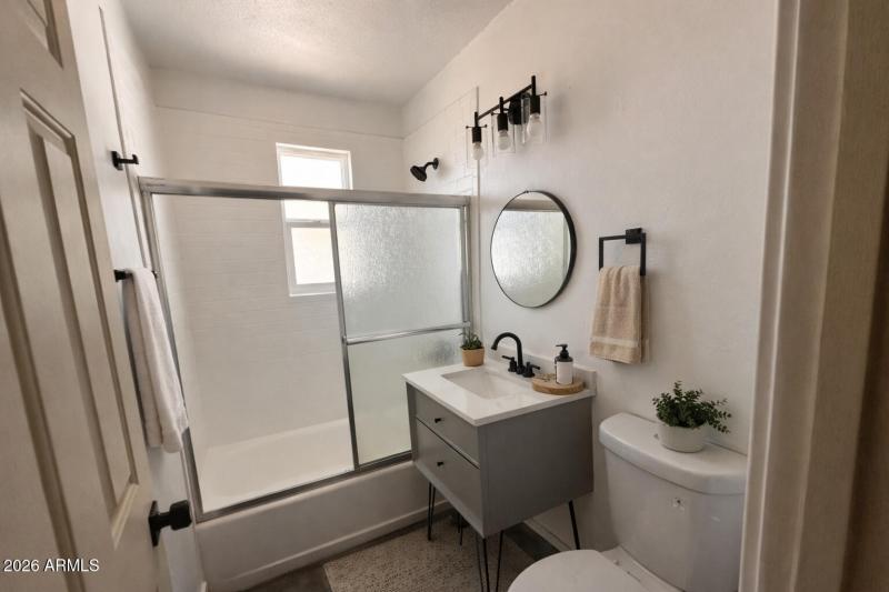 FAD2672B-8E0B-4F5D-B293-C6E23B5A86D6