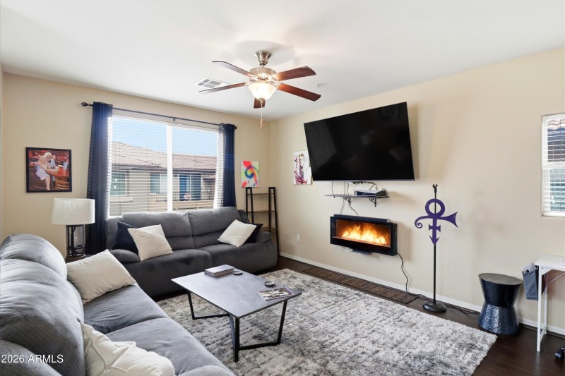 06-IMG_5536_with_fire