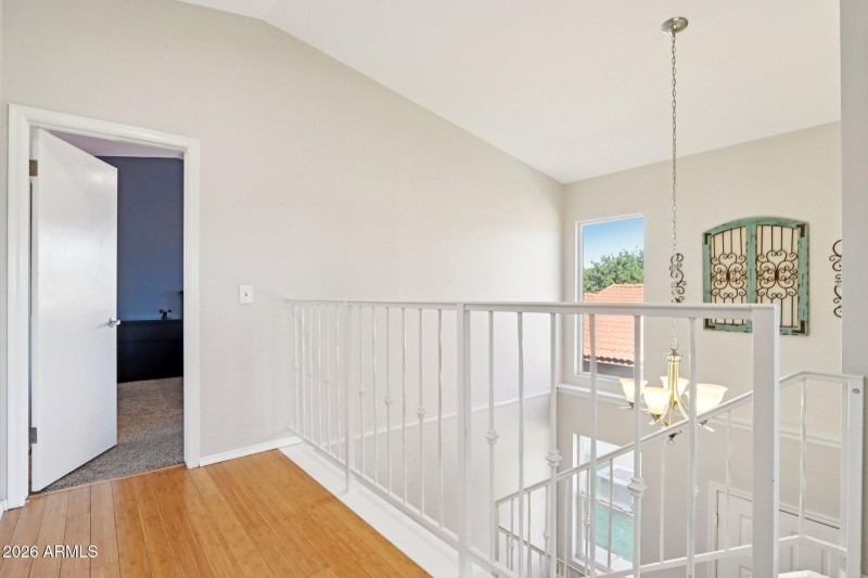 27-web-or-mls-W Gelding Dr-S2002-027