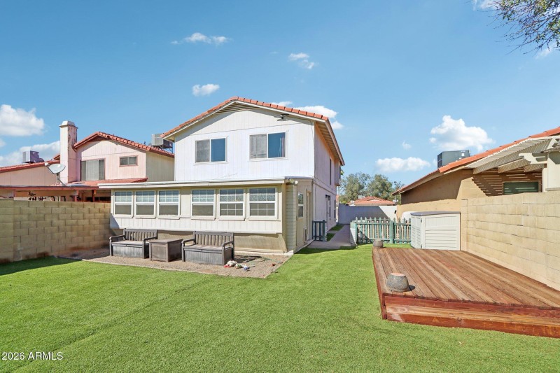 37-web-or-mls-W Gelding Dr-S2002-037