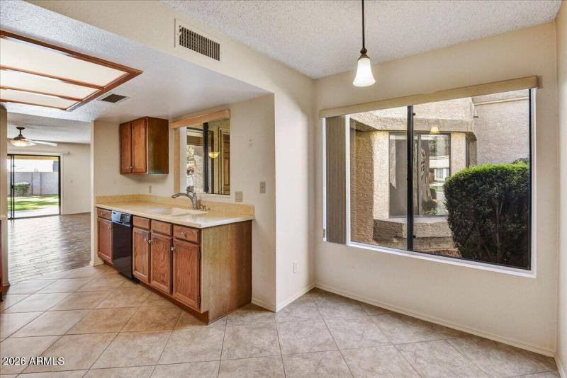 Breakfast Nook & Kitchen