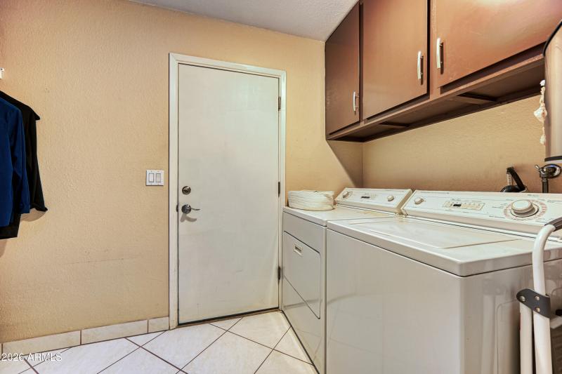 3025 W Kerry Ln - MLS Sized - 030 - 30 L