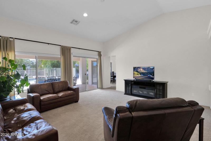 21-web-or-mls-P1525792