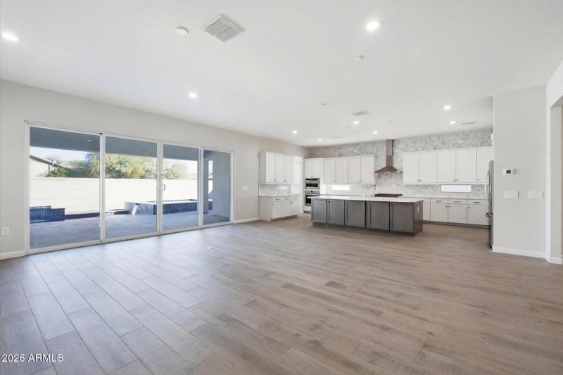 Sliding Doors & Seamless Indoor Outdoor