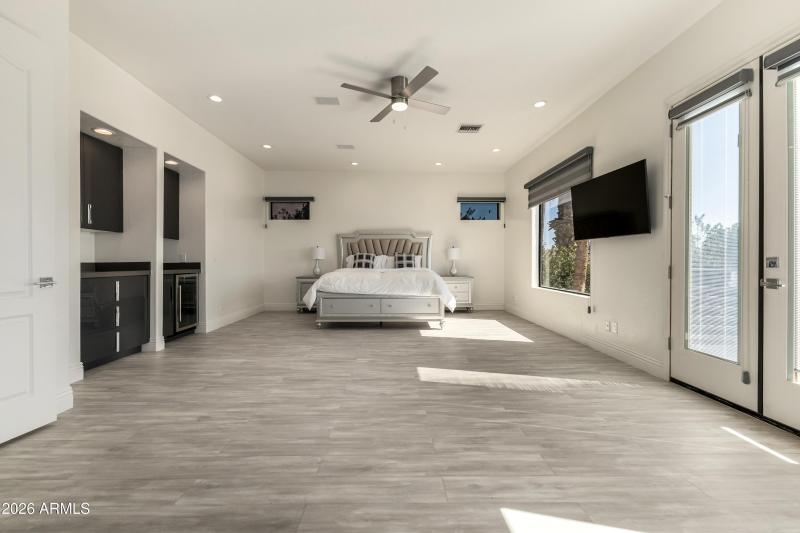 Upstairs primary bedroom