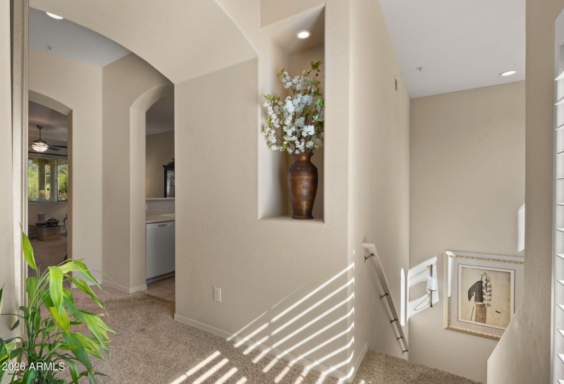 15-web-or-mls-Foyer Staircase Landing
