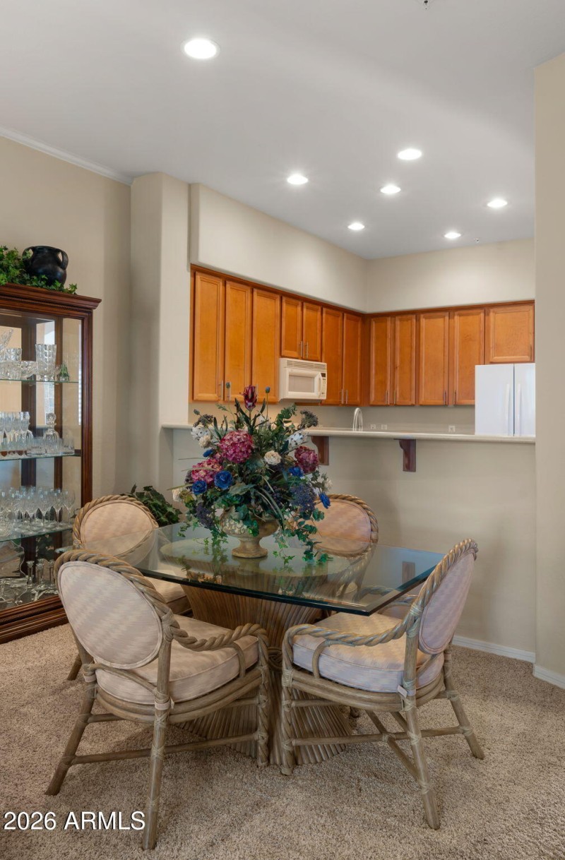 20-web-or-mls-Dining Nook