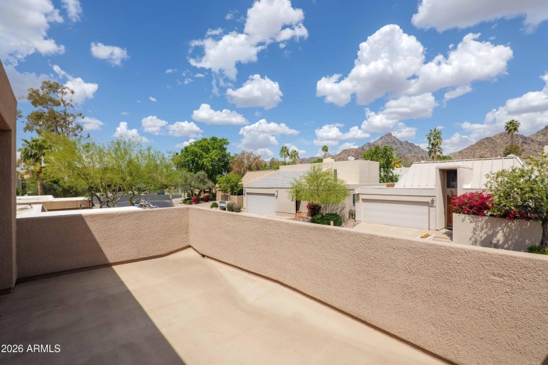 Private Deck with Piestewa Views