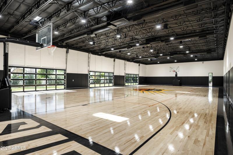 029_Indoor Basketball Gym