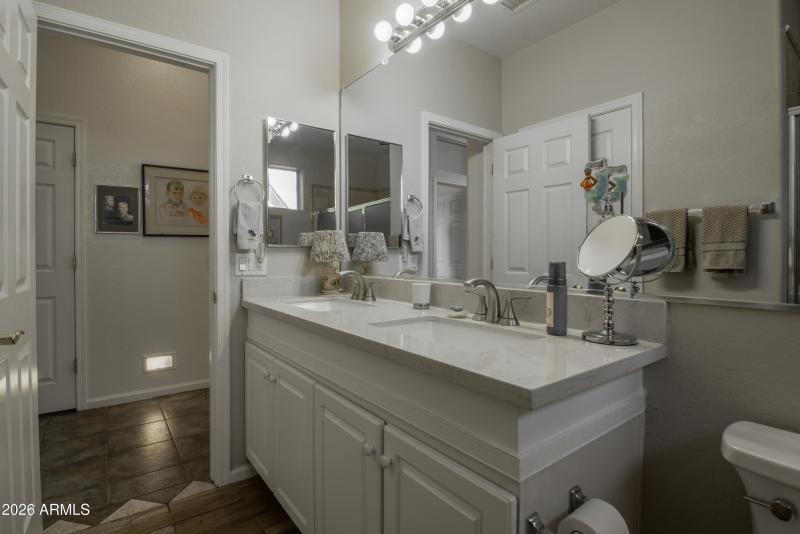 wagoner-26 guest bath 2