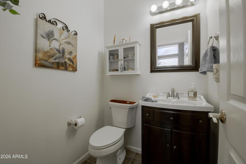 wagoner-29 powder room