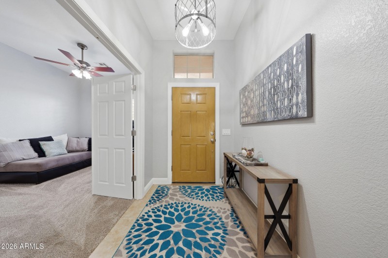 Beautiful Entry & Front Room/Office