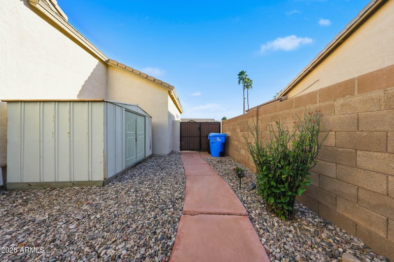 Huge Side Yard With Shed