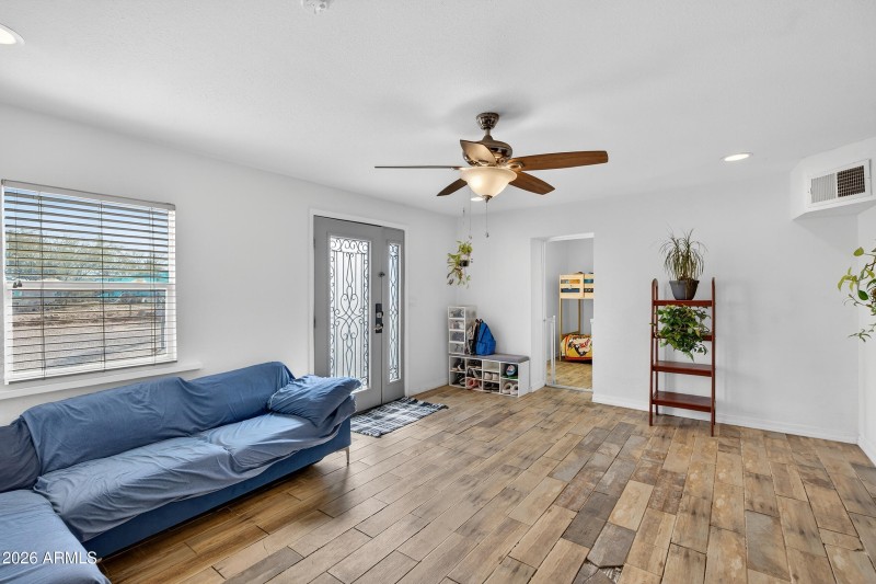 6-print-28N Pinal St