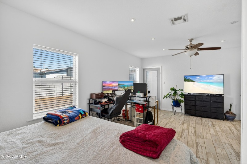 16-print-44N Pinal St