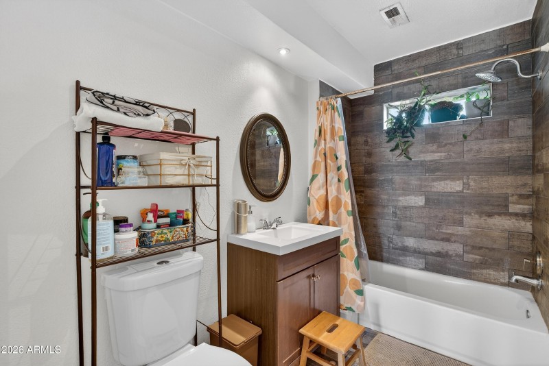 25-print-39N Pinal St