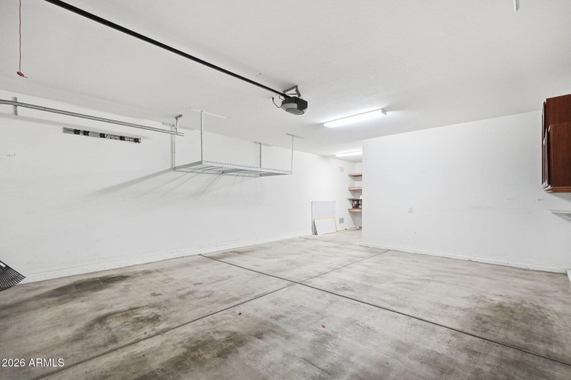 Large 2.5 Car Garage