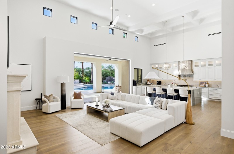 6129 E Turquoise Ave-11