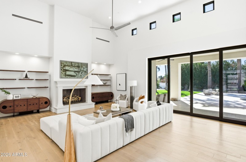 6129 E Turquoise Ave-13