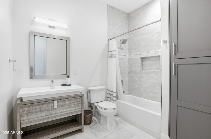 6129 E Turquoise Ave-40