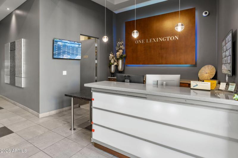 1 E Lexington Midtown