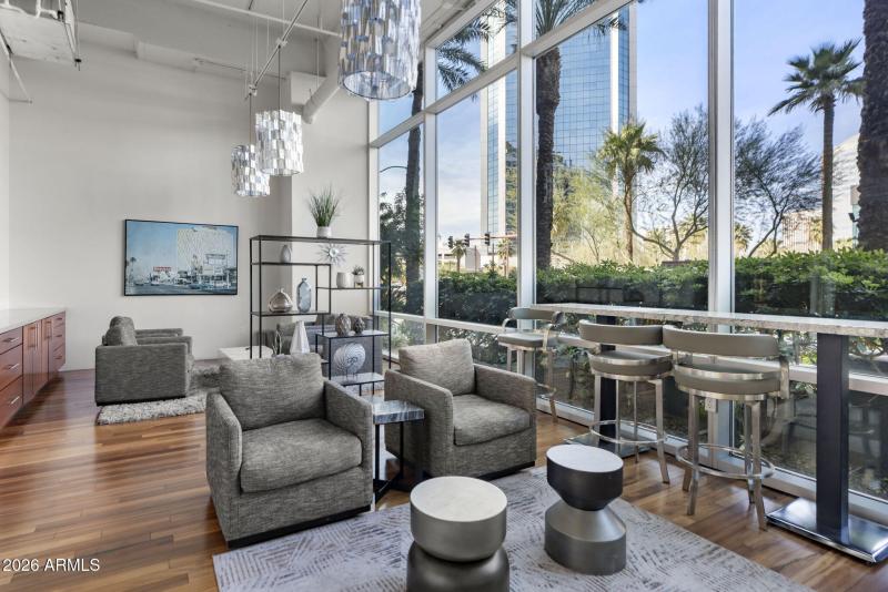 1 E Lexington Midtown Work Lounge