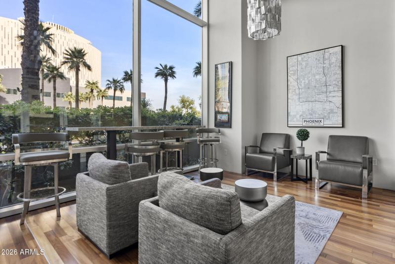 1 E Lexington Midtown Work Lounge