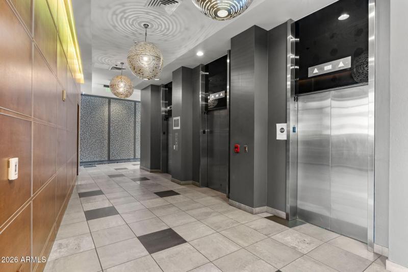 1 E Lexington Midtown Work Elevators