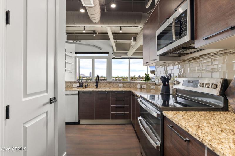 Kitchen + New Appliances