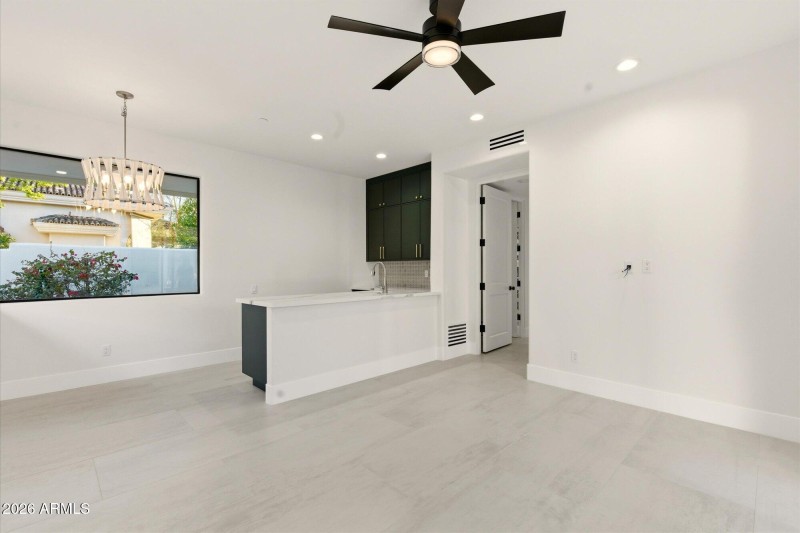 Guest House Main & Kitchenette