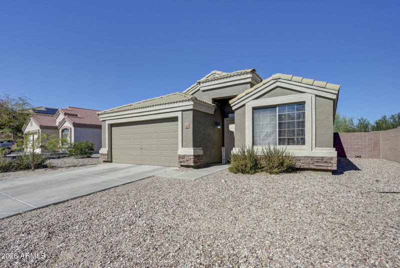 23296 W Ashleigh Marie Dr-3