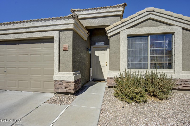 23296 W Ashleigh Marie Dr-4