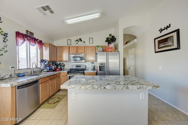 23296 W Ashleigh Marie Dr-10