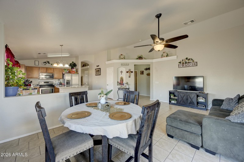 23296 W Ashleigh Marie Dr-18