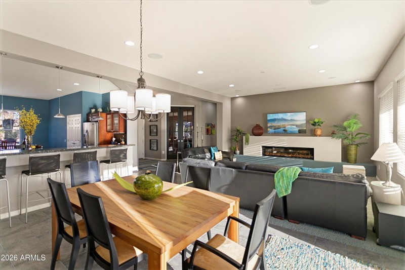 19-16385 W Glacier Ct