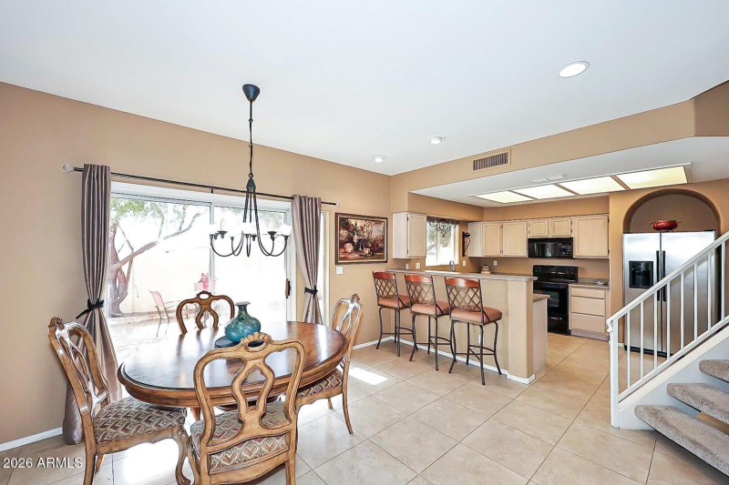 Dining Room & Kitchen