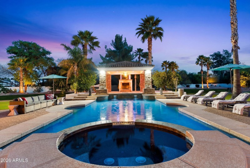 Resort Style Pool