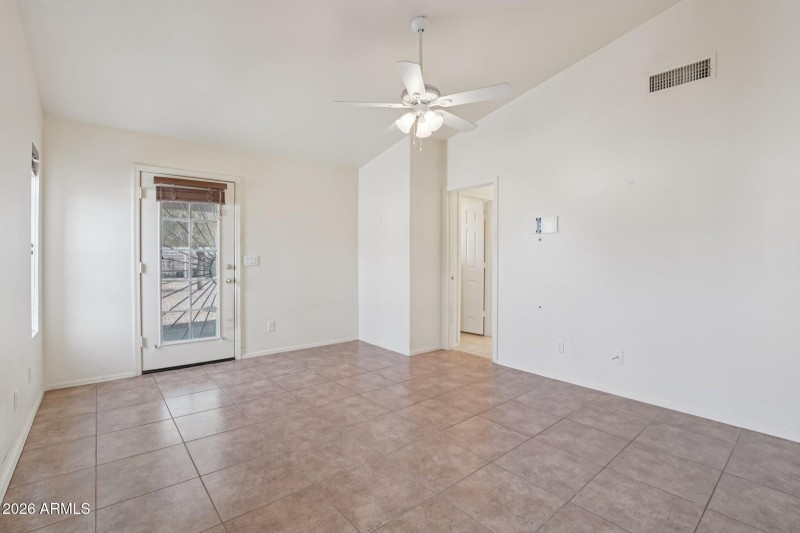 19-web-or-mls-N 173rd Ave-S2702-019