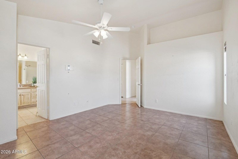 20-web-or-mls-N 173rd Ave-S2702-020