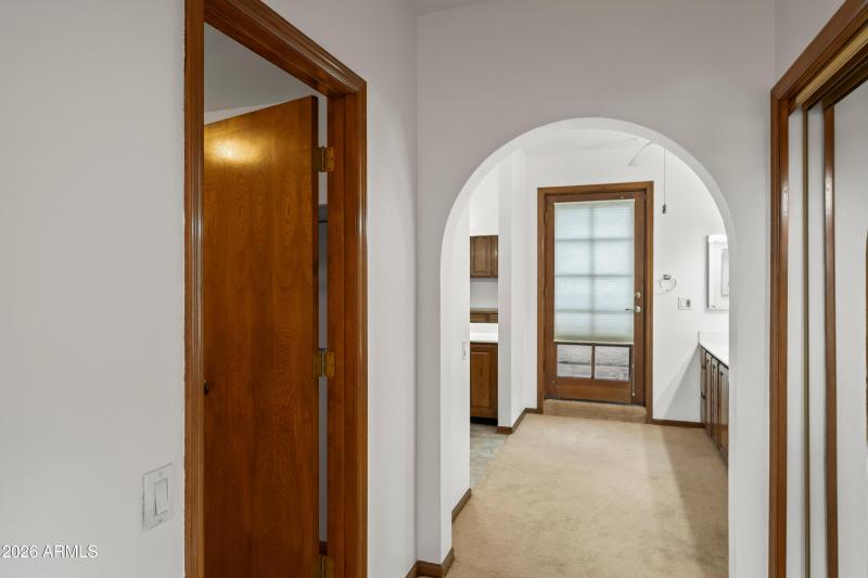 1204 E GLencove Master 2