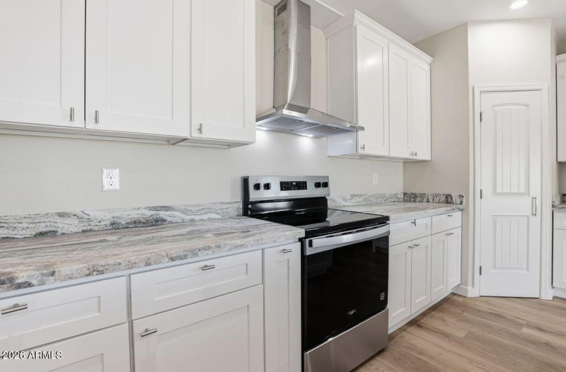 8-web-or-mls-9192 W Rafael Dr Arizona Ci