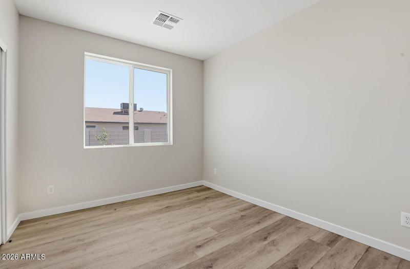 16-web-or-mls-9192 W Rafael Dr Arizona C