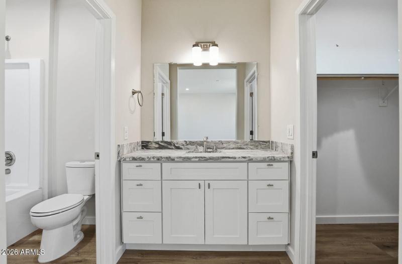 23-web-or-mls-9192 W Rafael Dr Arizona C