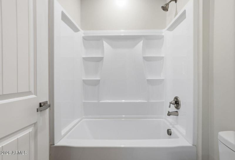 25-web-or-mls-9192 W Rafael Dr Arizona C