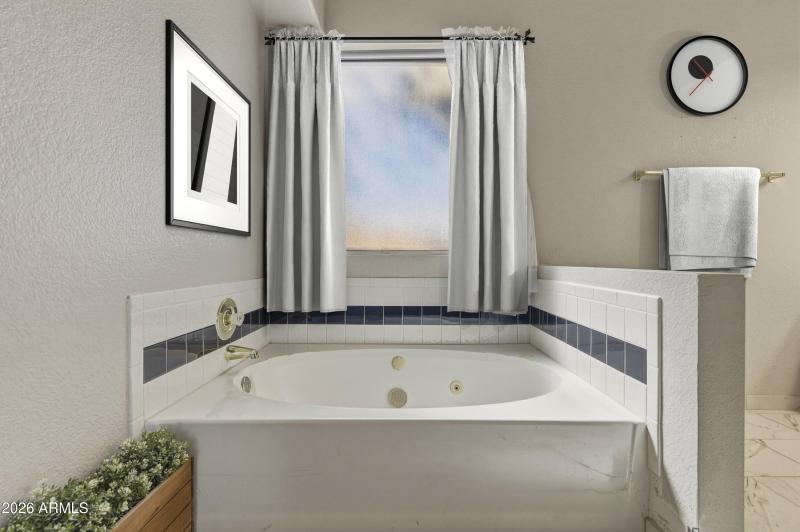 virtual primary bathroom