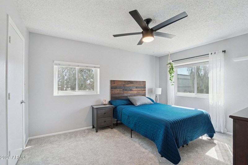 12-web-or-mls-E Hartford Ave 41-S0303-01