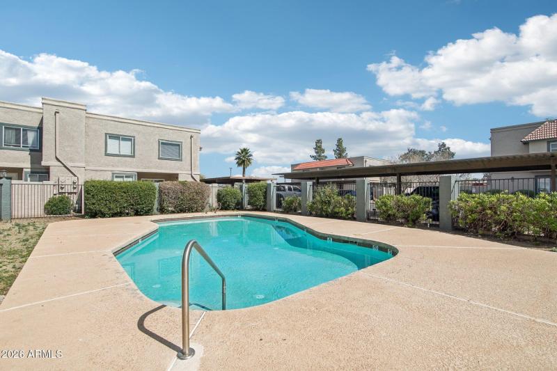 21-web-or-mls-E Hartford Ave 41-0303-903