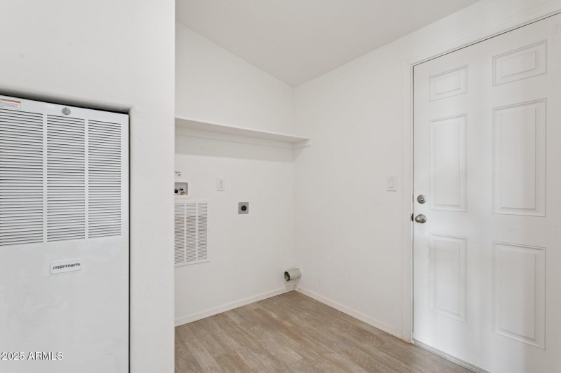 76-web-or-mls-755-n-ralston-rd (1)