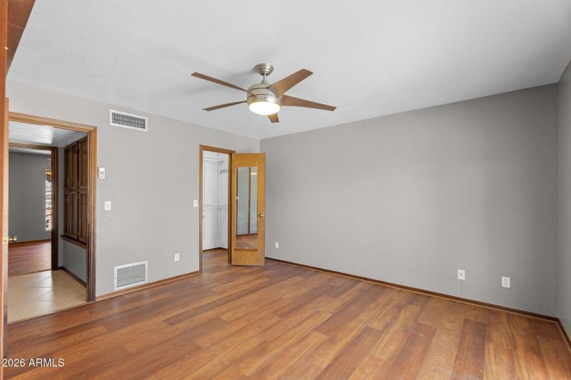 22-web-or-mls-12N Delmar